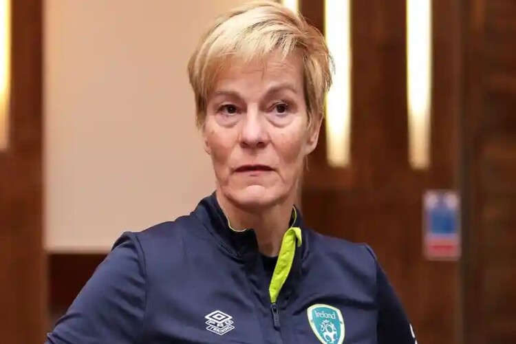 Vera Pauw ยืนยันว่า ‘ไม่มีข้อแก้ตัว’ สำหรับการร้องเพลงในขณะที่ไอร์แลนด์เผชิญกับการแข่งขันฟุตบอลโลกที่ยากลำบาก